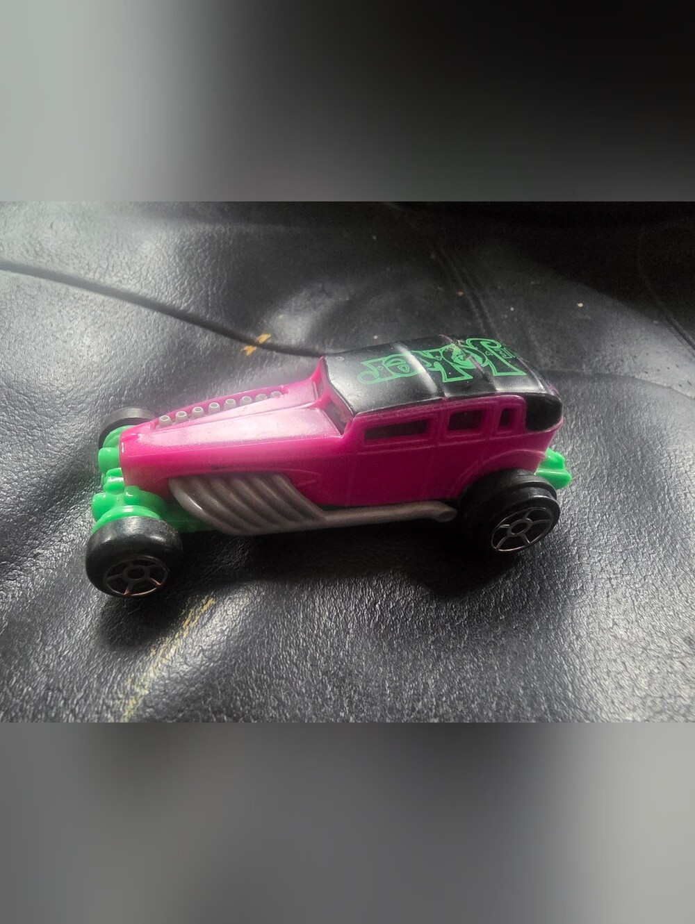 2016 hot wheels mcdonalds joker car matchbox purple happy meal toy dc comics